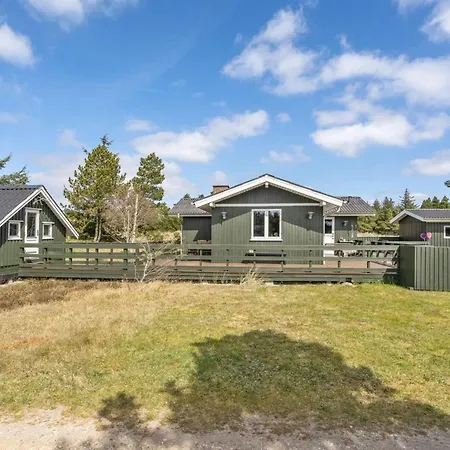 Absolon - 1-5km From The Sea By Interhome