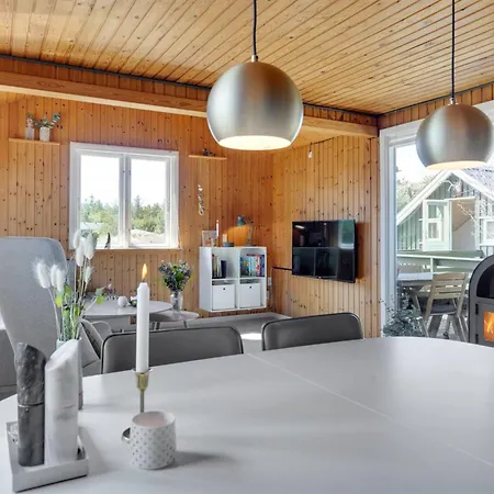 Absolon - 1-5km From The Sea By Interhome *