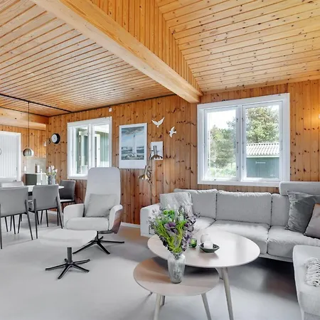 Prázdninový dům Absolon - 1-5km From The Sea By Interhome *