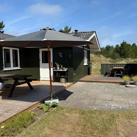 Absolon - 1-5km From The Sea By Interhome *