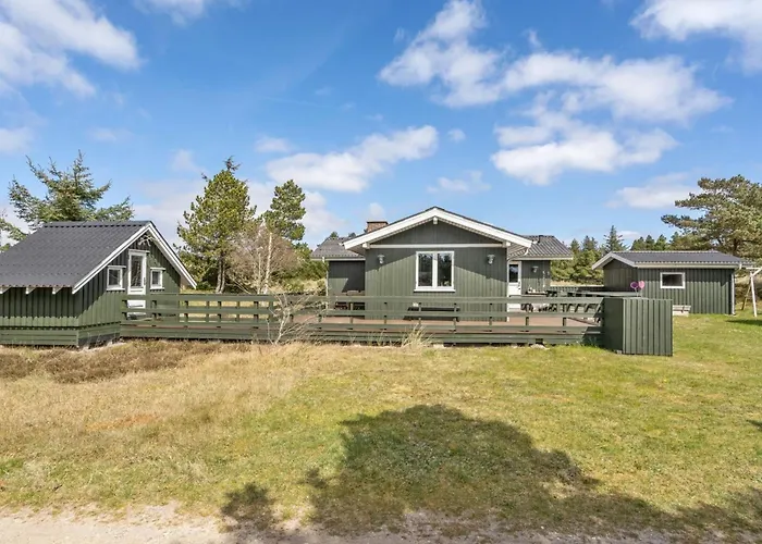 Absolon - 1-5km From The Sea By Interhome