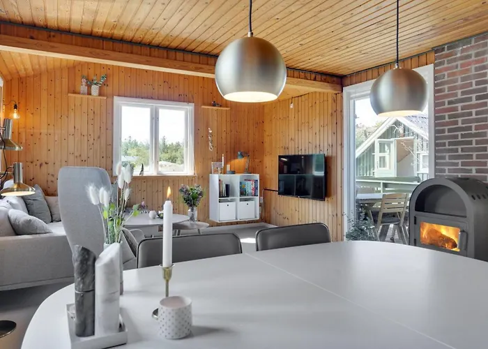 Absolon - 1-5km From The Sea By Interhome *