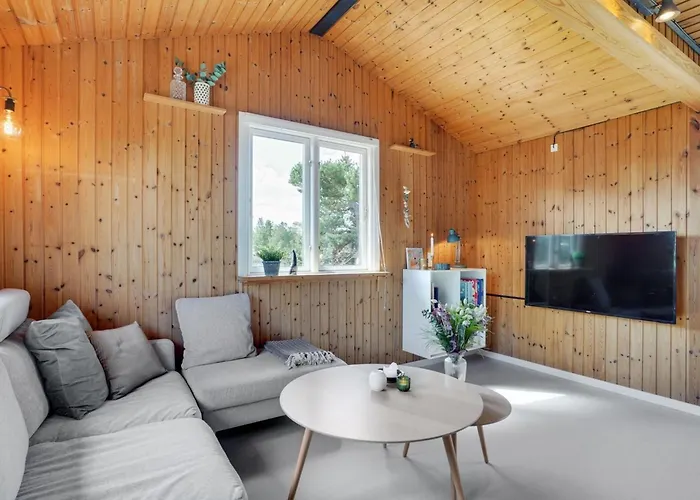 Absolon - 1-5km From The Sea By Interhome * Blavand