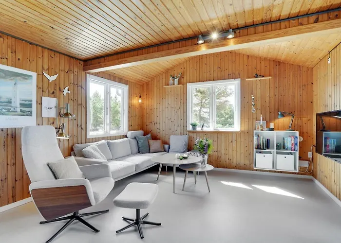 Absolon - 1-5km From The Sea By Interhome Blavand